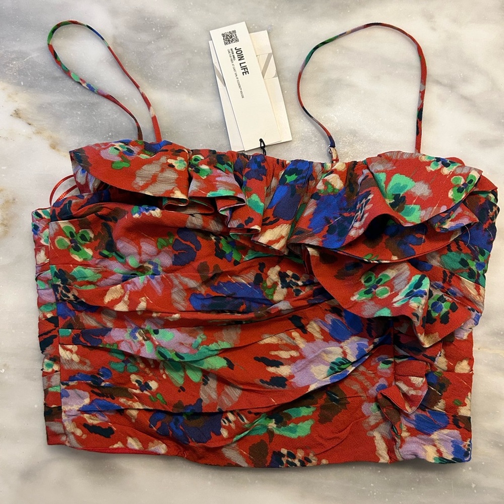 Zara NWT Spaghetti Strap Crop Top in Red and Colorful Floral - Size: Medium